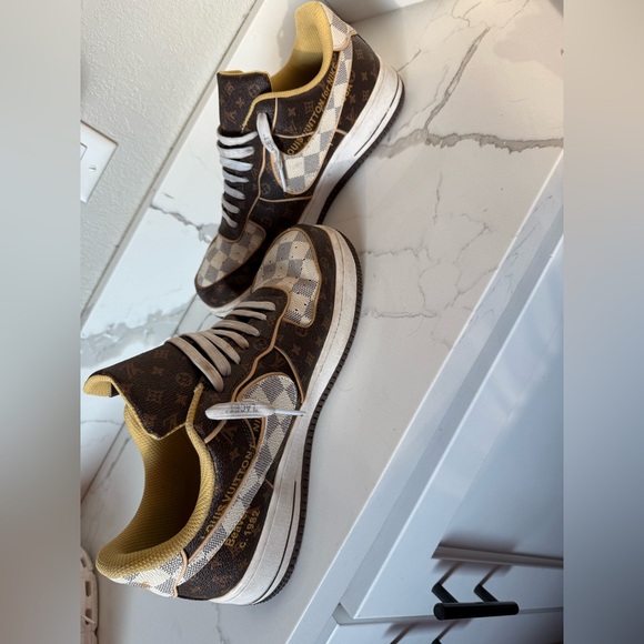 Louis Vuitton Air Force 1 - Picture 4 of 8